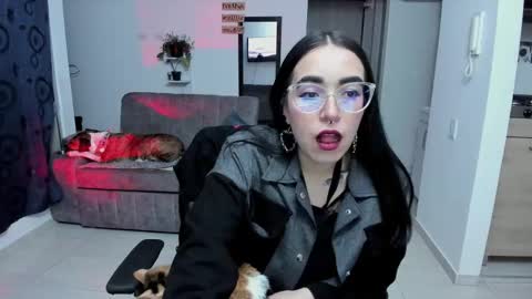 SARA online show from 10-06-25, 01:14