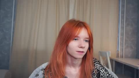 Snapshot of samkelker chatting on 02-12-26, 06:41 Mozelle online show from 02-12-26, 06:41