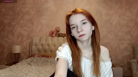 Snapshot of samkelker chatting on 02-25-26, 06:23 Mozelle online show from 02-25-26, 06:23