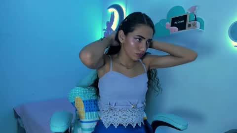 Snapshot of sammanta_18 chatting on 11-17-25, 03:12 Samantha online show from 11-17-25, 03:12