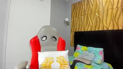 Snapshot of sammanta_18 chatting on 11-17-25, 03:18 Samantha online show from 11-17-25, 03:18