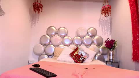 Snapshot of sammy_blaze chatting on 12-15-25, 07:07 Sammy online show from 12-15-25, 07:07