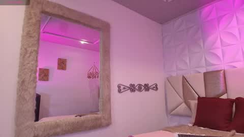 Snapshot of sammy_blaze chatting on 01-09-26, 09:16 Sammy online show from 01-09-26, 09:16