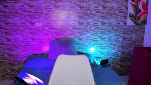 Snapshot of sammy_bunny1 chatting on 02-12-26, 02:39 Samantha online show from 02-12-26, 02:39