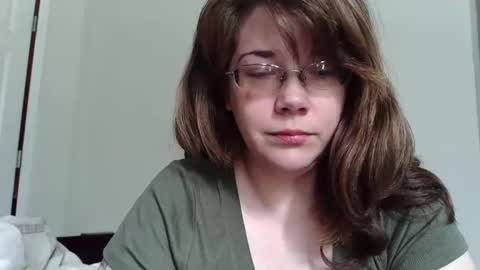 Snapshot of sammy_lyn chatting on 10-06-25, 04:59 Sam online show from 10-06-25, 04:59