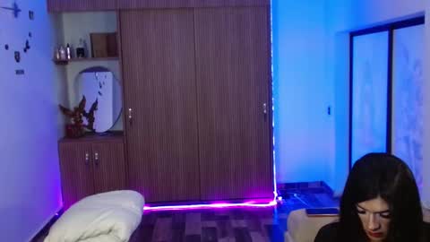 SAMMY  online show from 12-19-25, 09:55