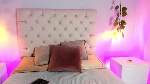 Samantha online show from 12-05-25, 05:27