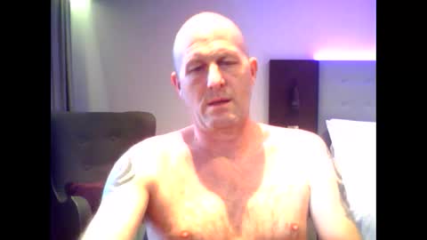 Snapshot of sammyb1821 chatting on 03-06-25, 04:07 sammyb1821 online show from 03-06-25, 04:07