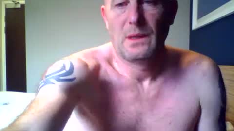 Snapshot of sammyb1821 chatting on 11-10-25, 03:22 sammyb1821 online show from 11-10-25, 03:22