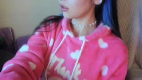   online show from 12-22-25, 08:55