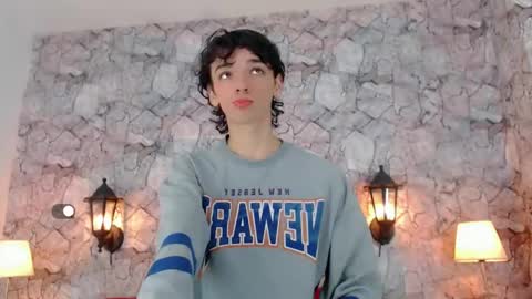 Snapshot of samueel_hilton chatting on 02-18-25, 10:27 samueel_hilton online show from 02-18-25, 10:27