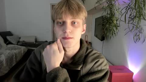 Sam online show from 10-02-25, 06:31