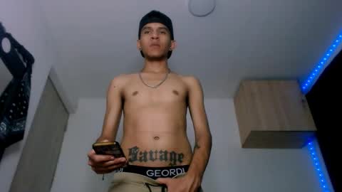   online show from 03-03-25, 05:42