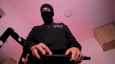   online show from 09-16-25, 01:28