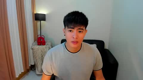 Snapshot of samuelangelo chatting on 12-17-24, 05:29 Sam online show from 12-17-24, 05:29