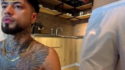 Snapshot of samuelboytattoo chatting on 10-17-25, 01:53 samuel online show from 10-17-25, 01:53