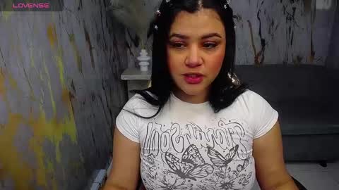 Snapshot of samy_collen_v chatting on 02-10-26, 01:15 Samy online show from 02-10-26, 01:15