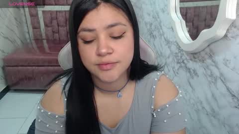 Snapshot of samy_collen_v chatting on 02-28-26, 01:23 Samy online show from 02-28-26, 01:23