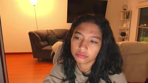 Snapshot of samy_jonnes_ chatting on 10-06-25, 11:46 Hello I am absent due to a family calamity I will return soon-hola estoy ausente por un problema familiar volvere pronto. online show from 10-06-25, 11:46