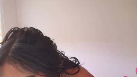 Snapshot of samy_jonnes_ chatting on 10-14-25, 03:57 Hello I am absent due to a family calamity I will return soon-hola estoy ausente por un problema familiar volvere pronto. online show from 10-14-25, 03:57