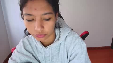 Snapshot of samy_jonnes_ chatting on 10-19-25, 09:59 Hello I am absent due to a family calamity I will return soon-hola estoy ausente por un problema familiar volvere pronto. online show from 10-19-25, 09:59
