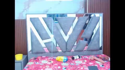 Sanabeltits202cl online show from 09-10-25, 03:39