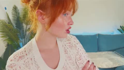 Sanda3   online show from 10-15-25, 01:33