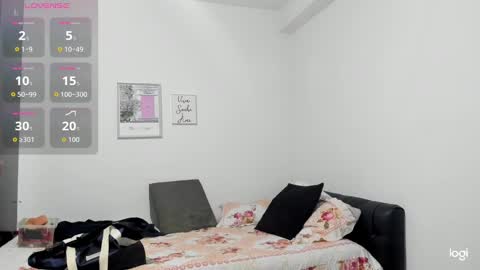 Sanddi  online show from 09-17-25, 08:21