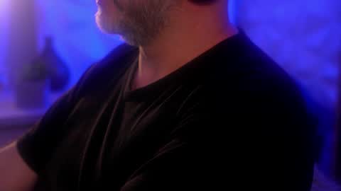 Sanders online show from 10-06-25, 03:59