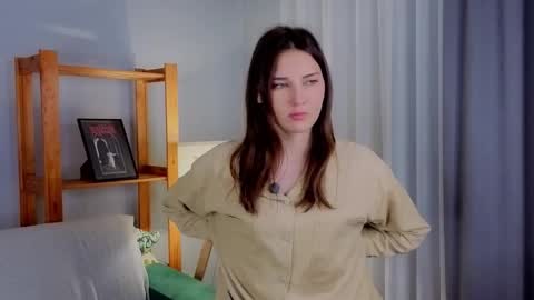 Snapshot of sandili chatting on 11-06-25, 12:55 Isabel but you can call me Bella online show from 11-06-25, 12:55