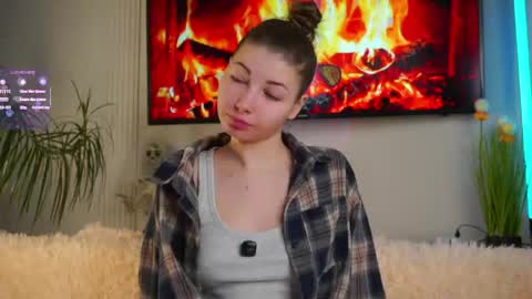 Emma  online show from 04-05-26, 02:31