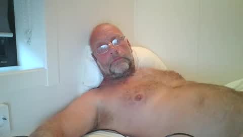 Snapshot of sandnesrune523 chatting on 09-17-25, 05:09 sandnesrune523 online show from 09-17-25, 05:09