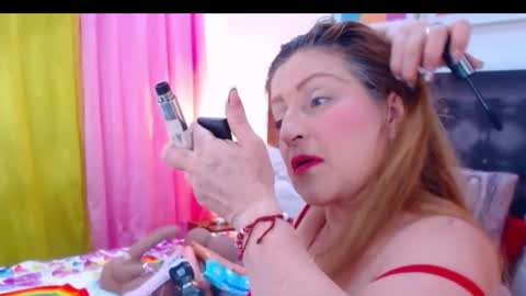 SANDRA online show from 11-08-25, 10:48