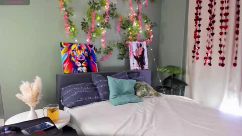 Snapshot of sandra__jackson chatting on 02-18-26, 02:51 sandra__jackson online show from 02-18-26, 02:51