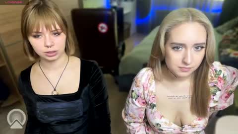 sandra dimonds online show from 04-08-26, 01:33