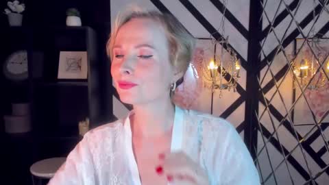 Sandra online show from 02-24-25, 08:49