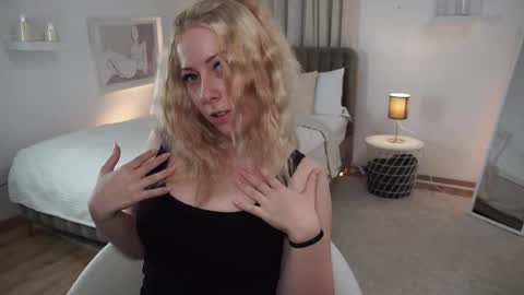 Szandra online show from 09-24-25, 04:32