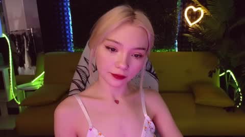 Snapshot of sandraboyl chatting on 01-31-25, 01:11 Sandy online show from 01-31-25, 01:11