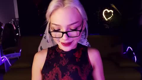 Snapshot of sandraboyl chatting on 02-23-25, 01:13 Sandy online show from 02-23-25, 01:13