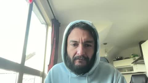 Snapshot of sandroanderson chatting on 12-22-24, 11:54 Sandro Andersom online show from 12-22-24, 11:54