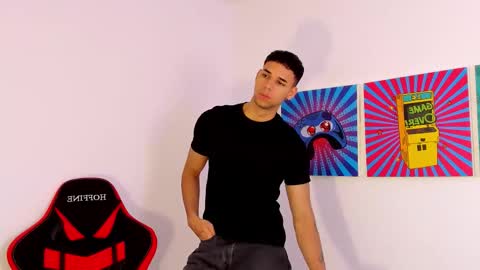 Snapshot of santana_maximo chatting on 02-20-26, 12:38 Maximo Santana online show from 02-20-26, 12:38