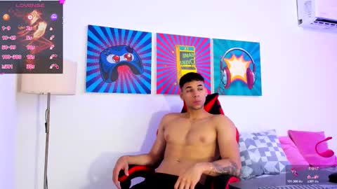 Snapshot of santana_maximo chatting on 02-26-26, 12:37 Maximo Santana online show from 02-26-26, 12:37