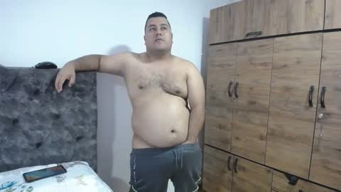 Snapshot of santi_hothot chatting on 09-20-25, 07:15 Santiago online show from 09-20-25, 07:15