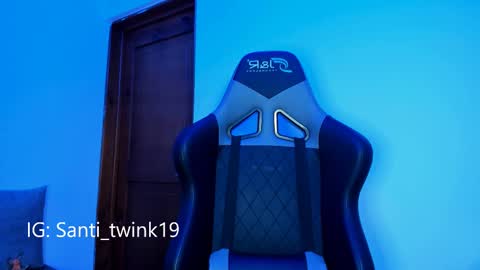 santi_twink19 online show from 02-11-25, 07:05