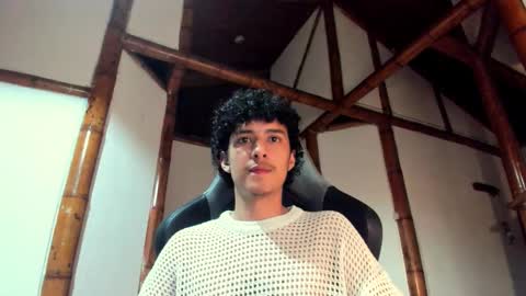 santi_twink19 online show from 03-05-26, 05:58