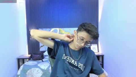 santiago_russo18 online show from 02-17-26, 07:42