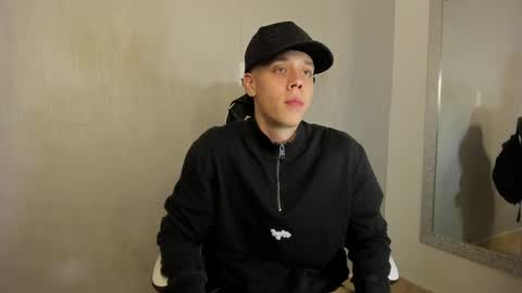 Julius Novachrono  online show from 09-25-25, 07:50