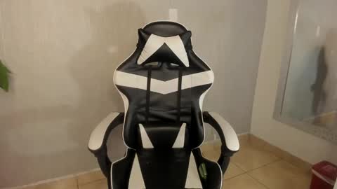 Julius Novachrono  online show from 10-06-25, 11:40