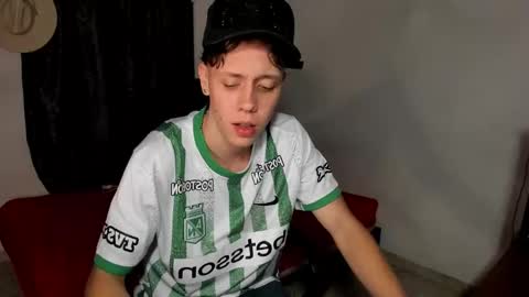 Julius Novachrono  online show from 12-18-25, 07:47