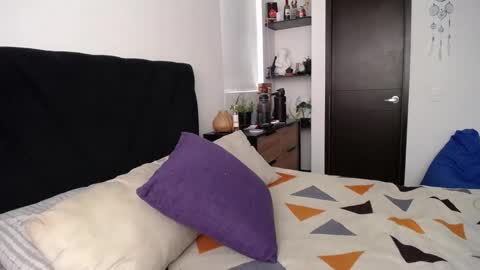 Santii online show from 01-29-25, 02:00